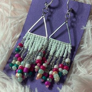 White Fringe Multicolor (Silver Hooks)